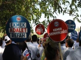 Memur-Sen 81 İlde ‘’Emeğe Saygı Adalete Davet’’ Çağrısı Yaptı