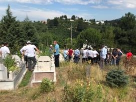 Bafra Tapu Müdürlüğü İşyeri Temsilcimiz İsmail KARATAŞ’ ın Annesi Naciye KARATAŞ Ebediyete Uğurlandı