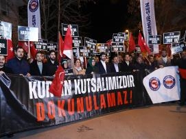 Kur'an Kutsalımızdır, Dokunulamaz!