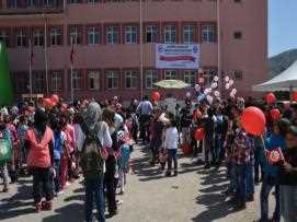 Bayındır Memur-Sen’den Savaş Mağduru Çocuklara “Şefkatin Eli’ Etkinliği”